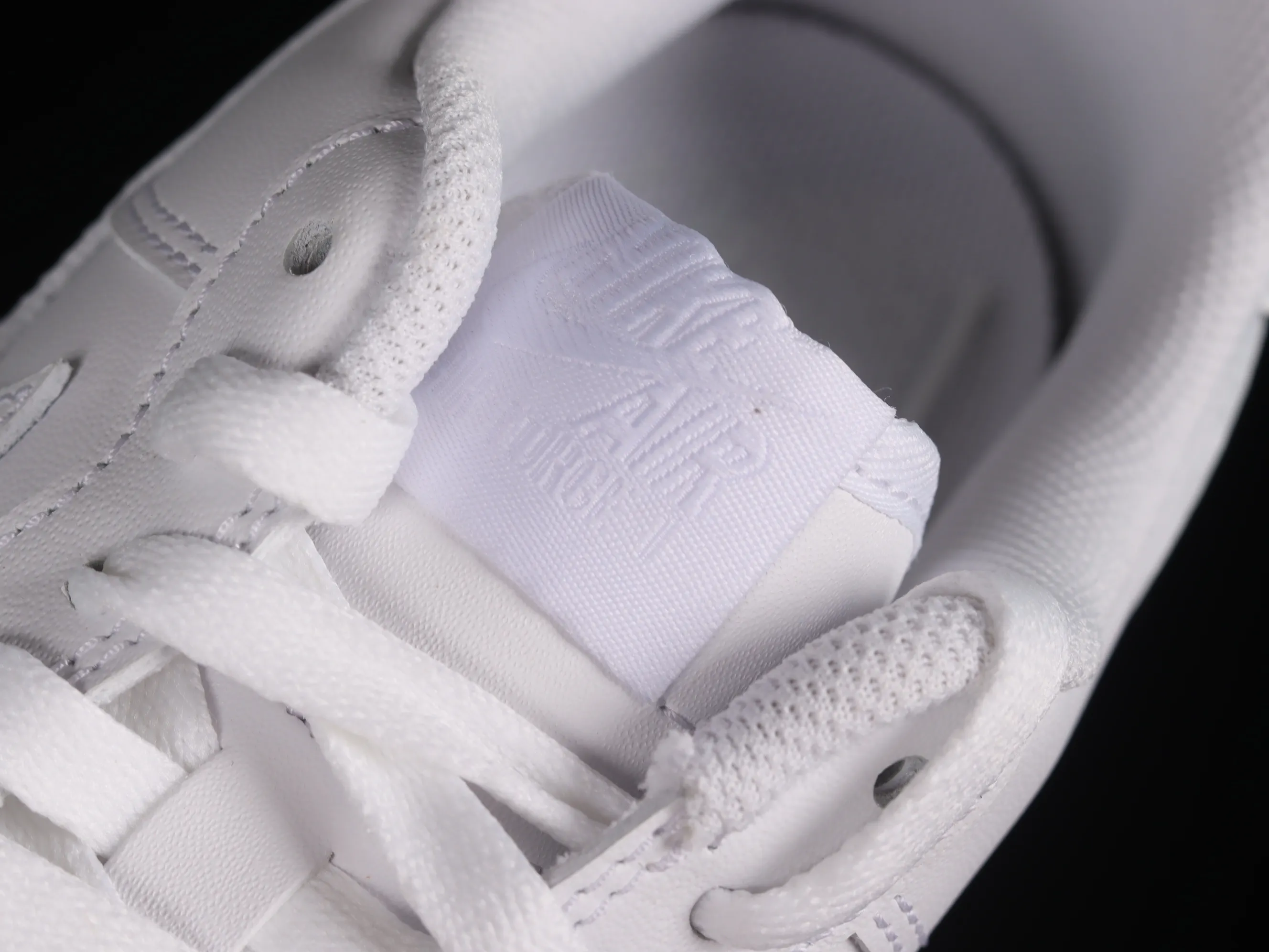All categories Nk Air Force 1 Air Force series Nk Air Force 1 Low Air Force low-top XP version Nk Air Force 1'07 Low Air Force One Classic all-white low-top casual sneakers CW2288-111